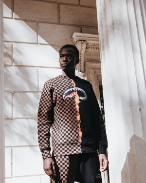 Black Sprayground Burnt Sharks In Paris Crew Men's Sweatshirts | 49770010
