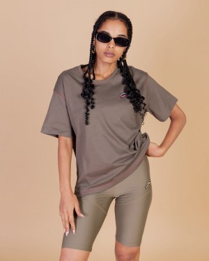 Green Sprayground Over Shark Women's T Shirts | 374950595