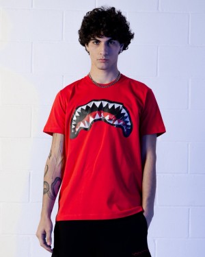 Red Sprayground Crumpled Shark Men's T Shirts | 658788460