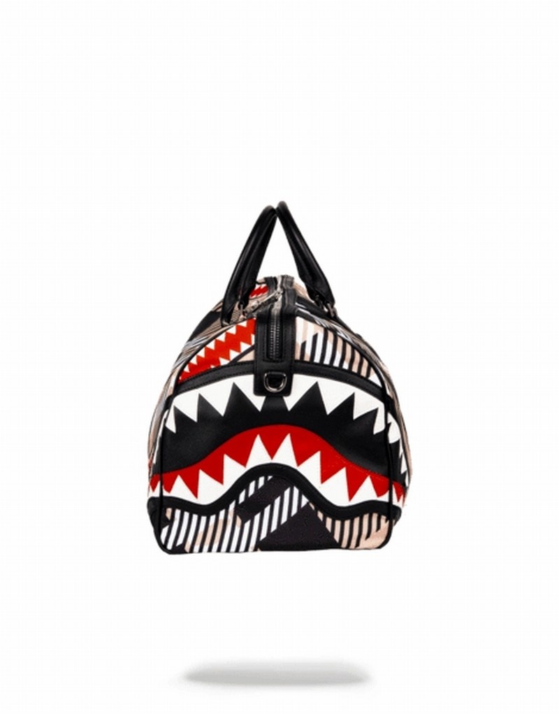 Beige Sprayground Sharks In London Men's Duffle Bags | 180227243