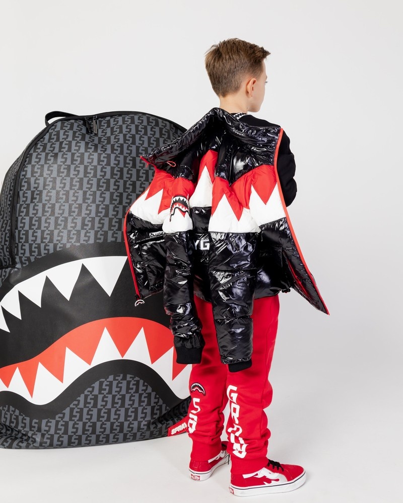 Black Sprayground Shark Kids' Down Jackets | 970171995