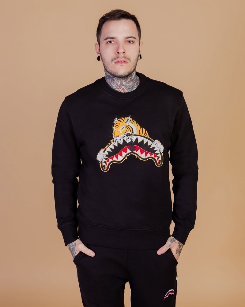 Black Sprayground Tiger Crew Men\'s Sweatshirts | 426003945