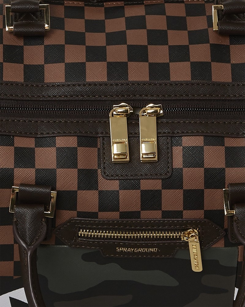 Brown Sprayground Exterior Gold Zip Pocket Sharks In Paris Men's Duffle Bags | 550421639
