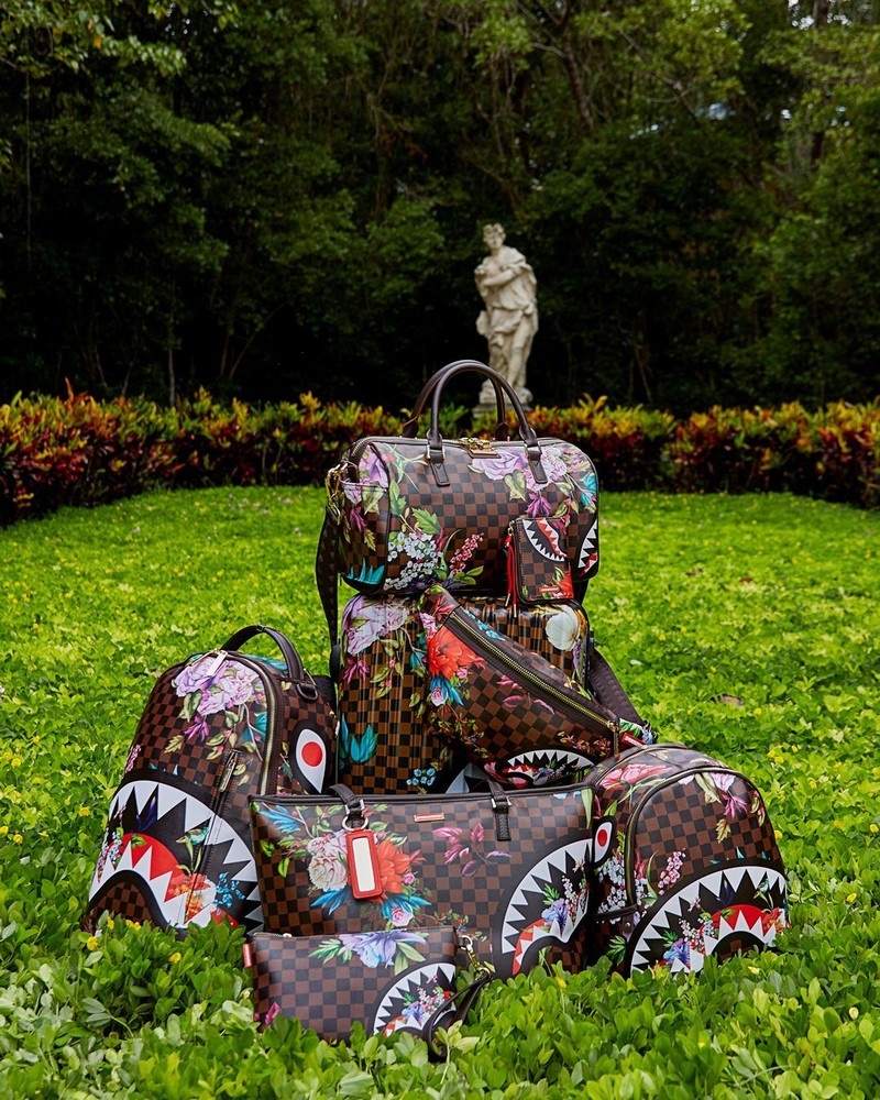 Brown Sprayground Garden Of Sharks Men's Wallets | 292262122