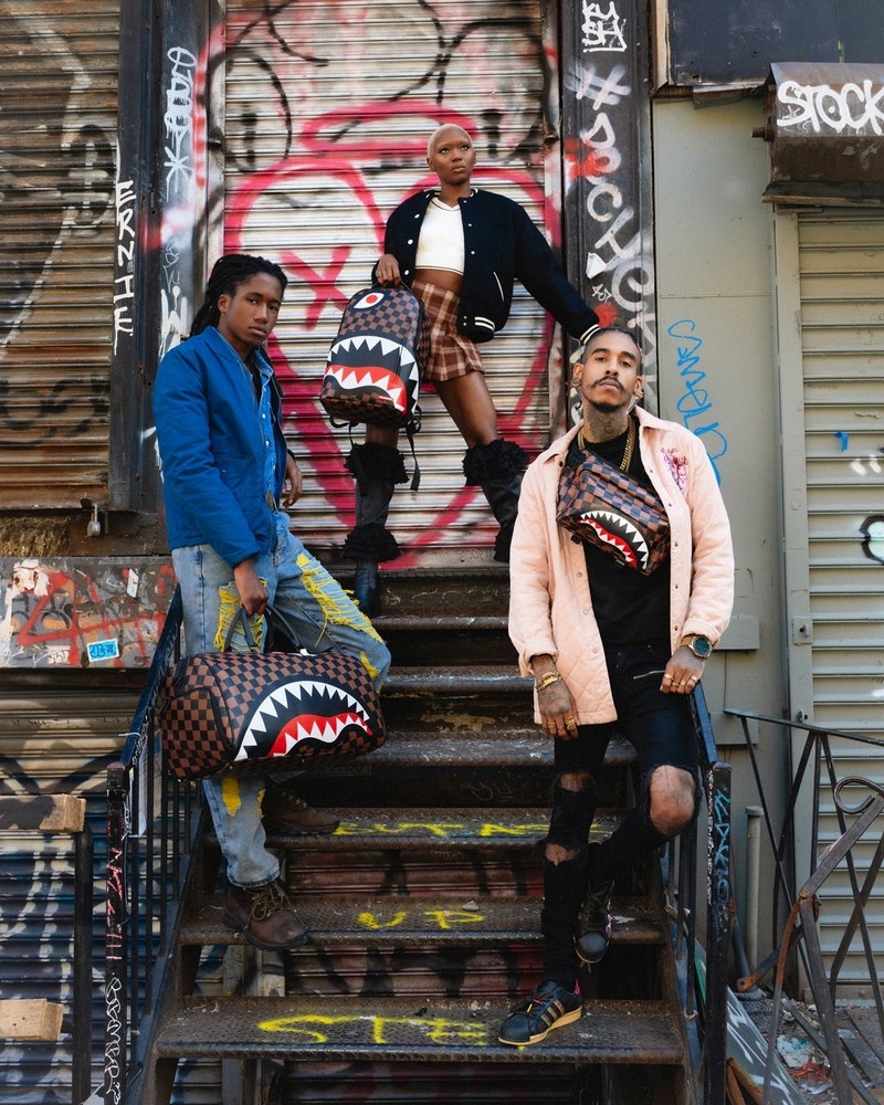Brown Sprayground The Hangover Shark Men's Duffle Bags | 208460028