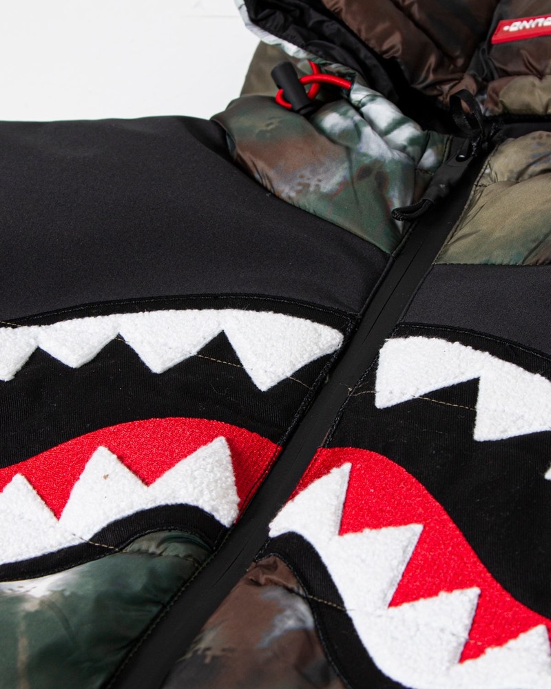 Green Sprayground Sg Camoshark Men's Down Jackets | 893502807