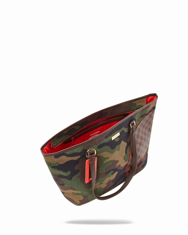 Green Sprayground Shark Shape Check Men's Tote Bags | 859287192