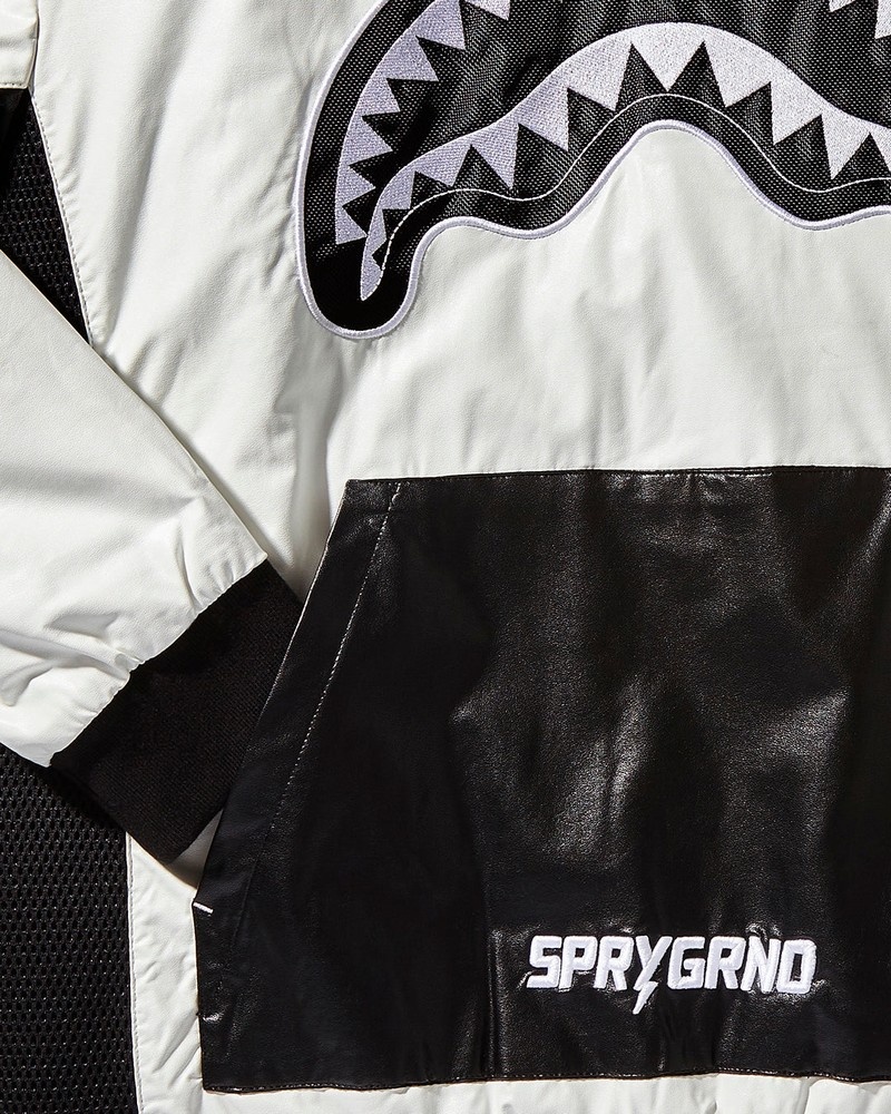 White Sprayground Vip Men's Hoodie | 162418571